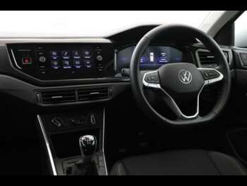 Used Volkswagen Polo 2024 for sale - 74682614: Photo