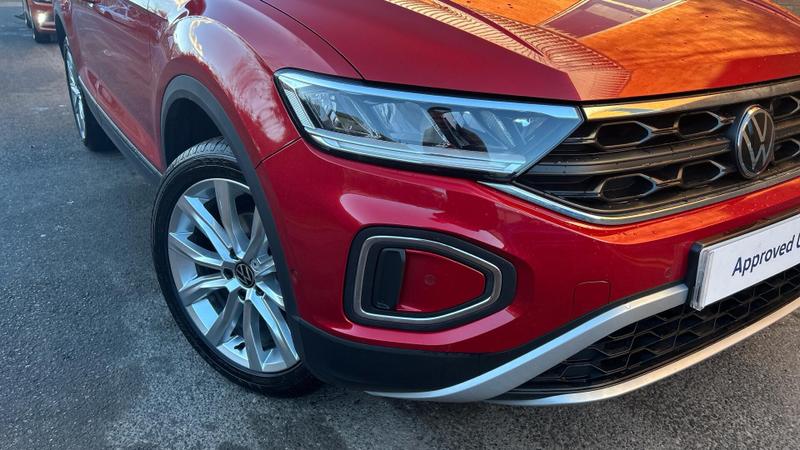 Used Volkswagen T-Roc 2023 for sale - 77088186: Photo 11