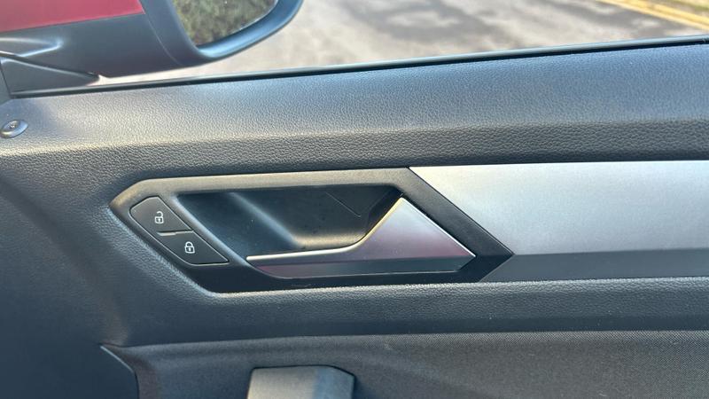 Used Volkswagen T-Roc 2023 for sale - 77088186: Photo 23