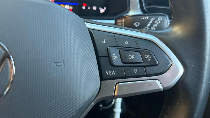 Used Volkswagen T-Roc 2023 for sale - 77088186: Photo 28