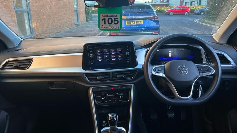 Used Volkswagen T-Roc 2023 for sale - 77088186: Photo 8