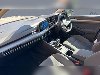 Used Volkswagen Golf 2021 for sale - 78042242: Photo