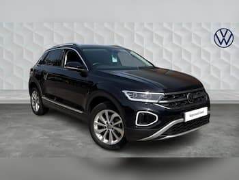 Used Volkswagen T-Roc 2025 for sale - 79600399: Photo