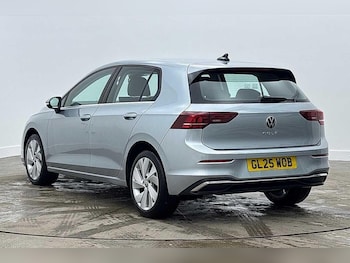 Used Volkswagen Golf 2025 for sale - 78042233: Photo