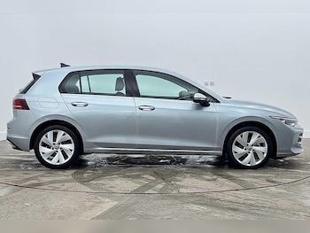 Used Volkswagen Golf 2025 for sale - 78042233: Photo