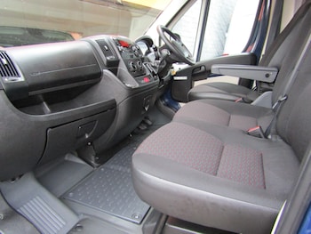 Used Peugeot Boxer 2020 for sale - 76720153: Photo