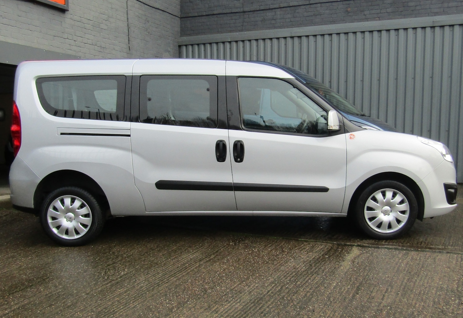 Used Vauxhall Combo 2018 for sale - 77846504: Photo 6