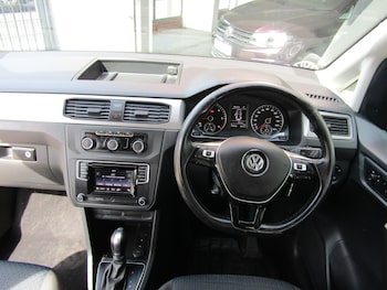 Used Volkswagen Caddy Maxi Life 2019 for sale - 79526945: Photo