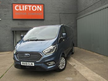 Used Ford Tourneo Custom 2019 for sale - 79704780: Photo
