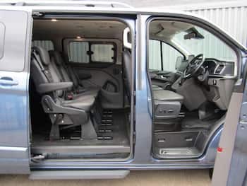 Used Ford Tourneo Custom 2019 for sale - 79704780: Photo