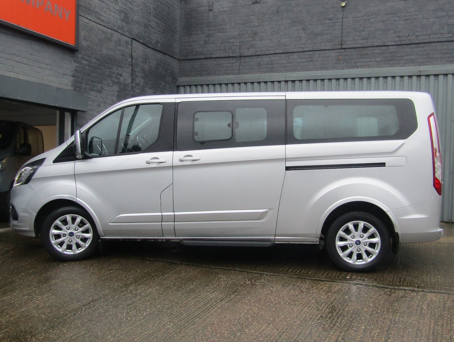 Used Ford Tourneo Custom 2023 for sale - 77460042: Photo 18