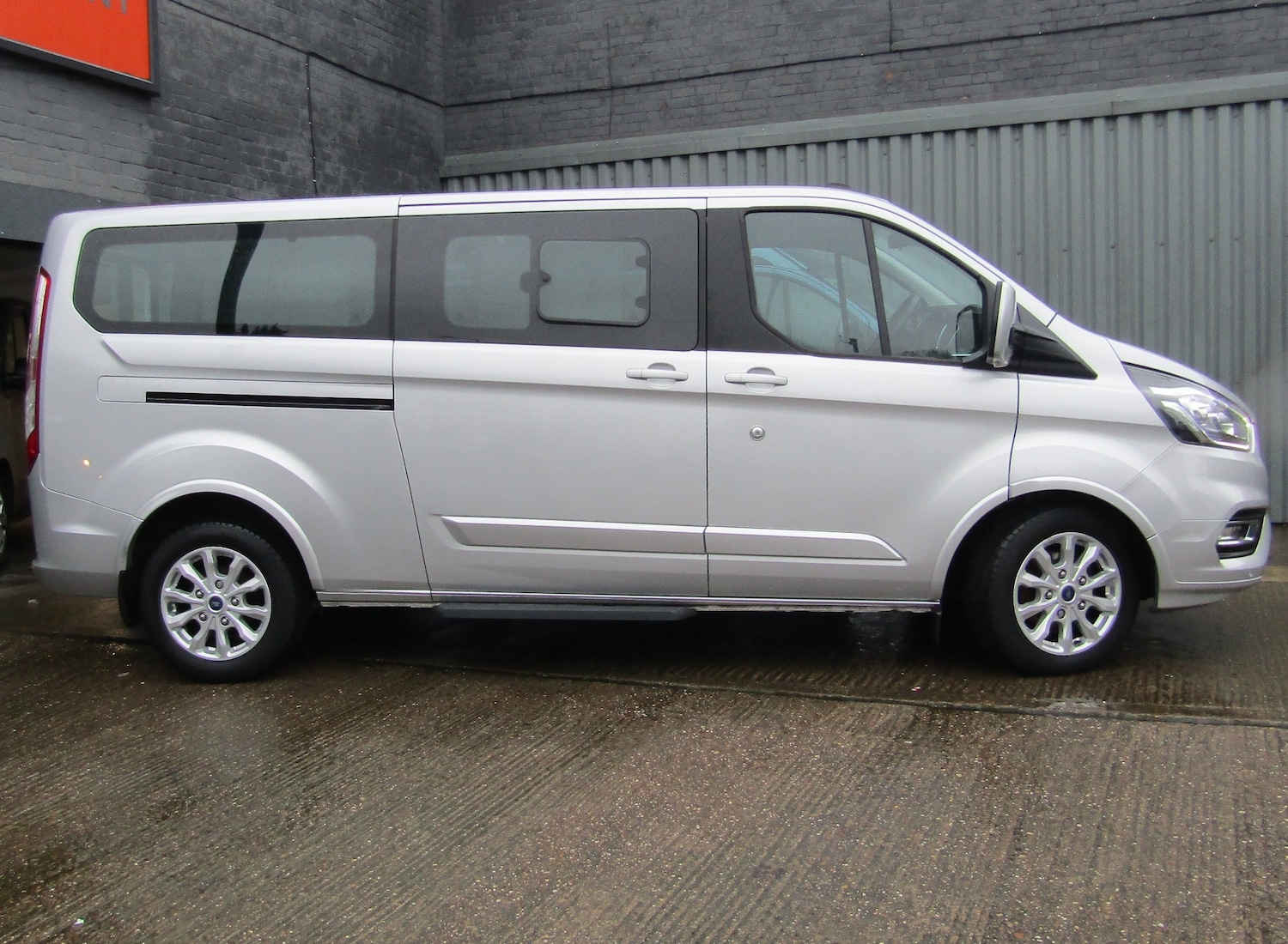 Used Ford Tourneo Custom 2023 for sale - 77460042: Photo 5