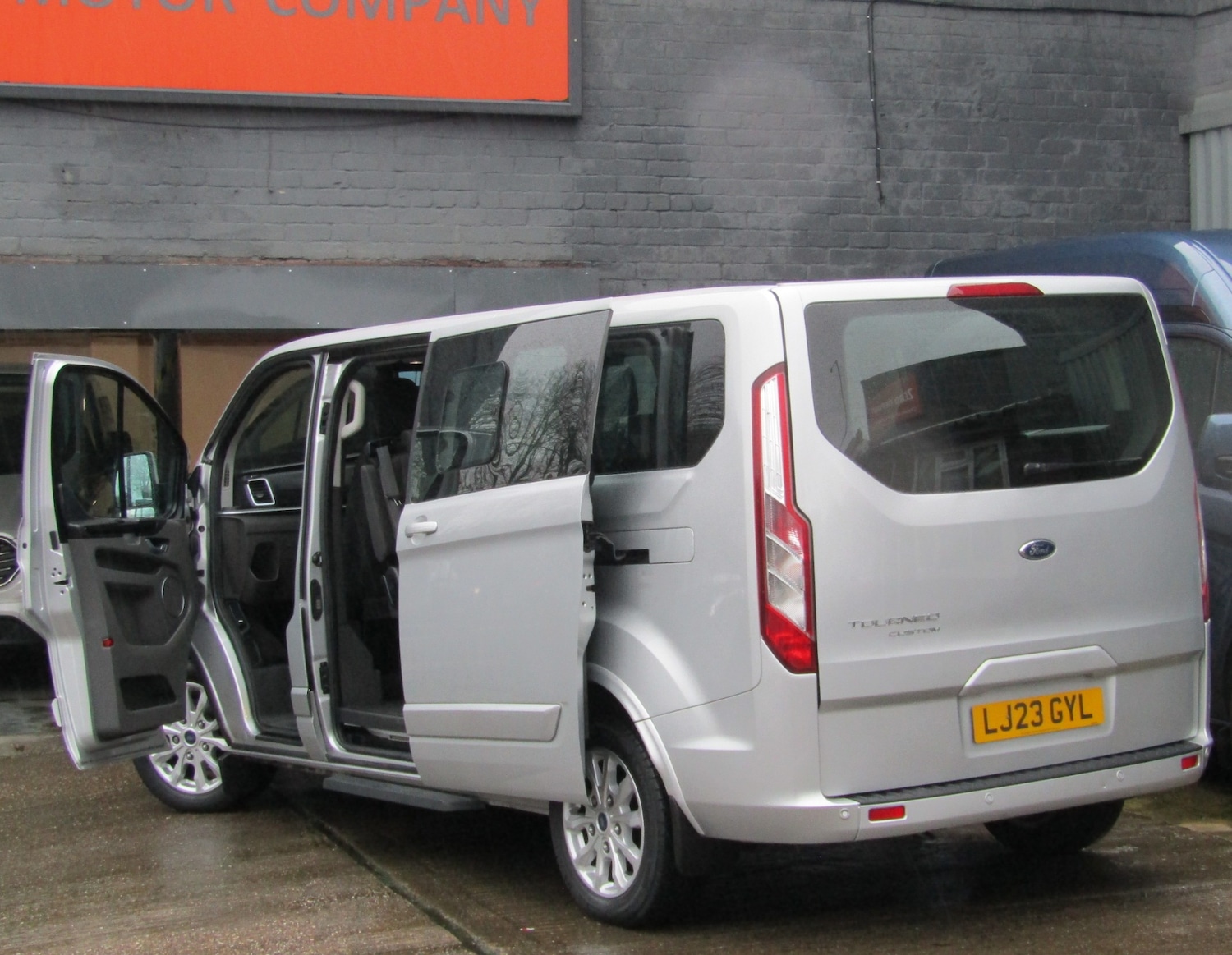 Used Ford Tourneo Custom 2023 for sale - 77460042: Photo 8