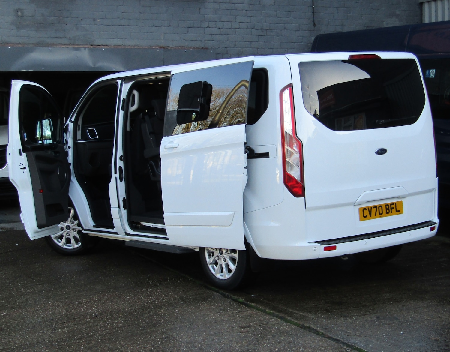 Used Ford Tourneo Custom 2020 for sale - 77077393: Photo 10