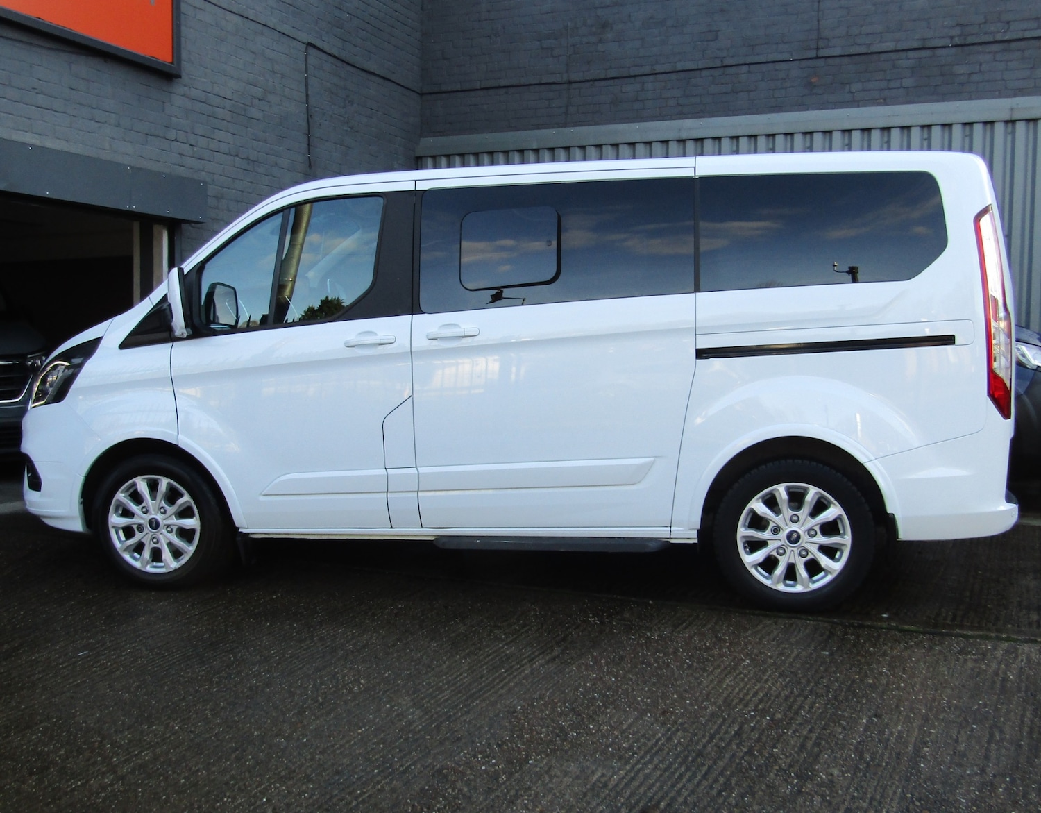 Used Ford Tourneo Custom 2020 for sale - 77077393: Photo 12
