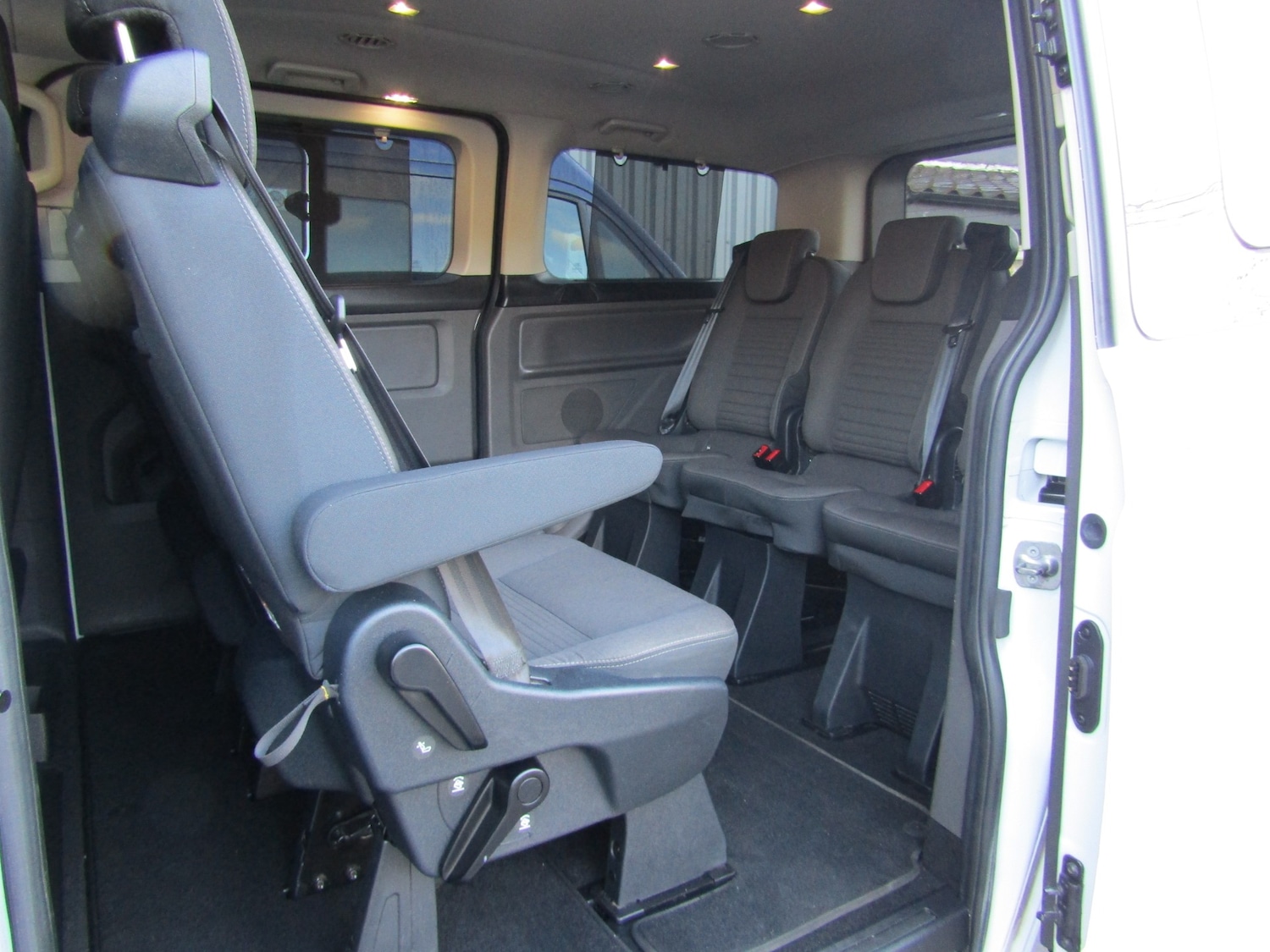 Used Ford Tourneo Custom 2020 for sale - 77077393: Photo 17