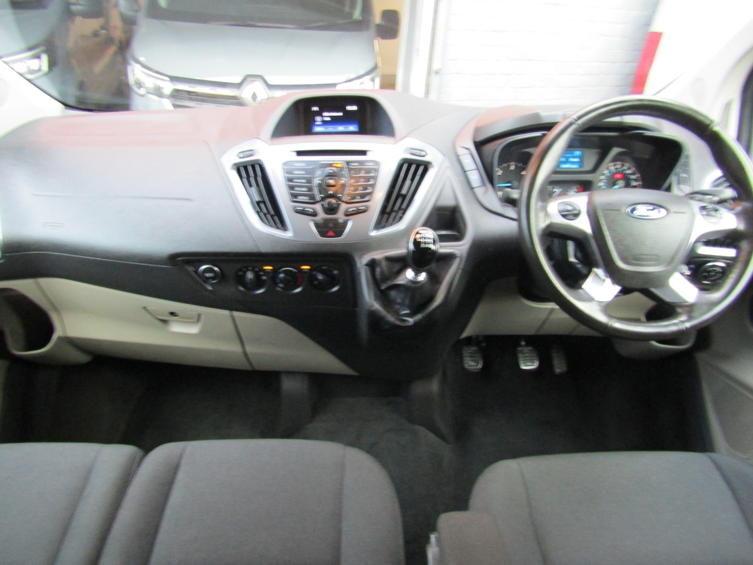 Used Ford Tourneo Custom 2018 for sale - 76791627: Photo 16