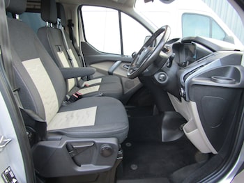Used Ford Tourneo Custom 2018 for sale - 76791627: Photo