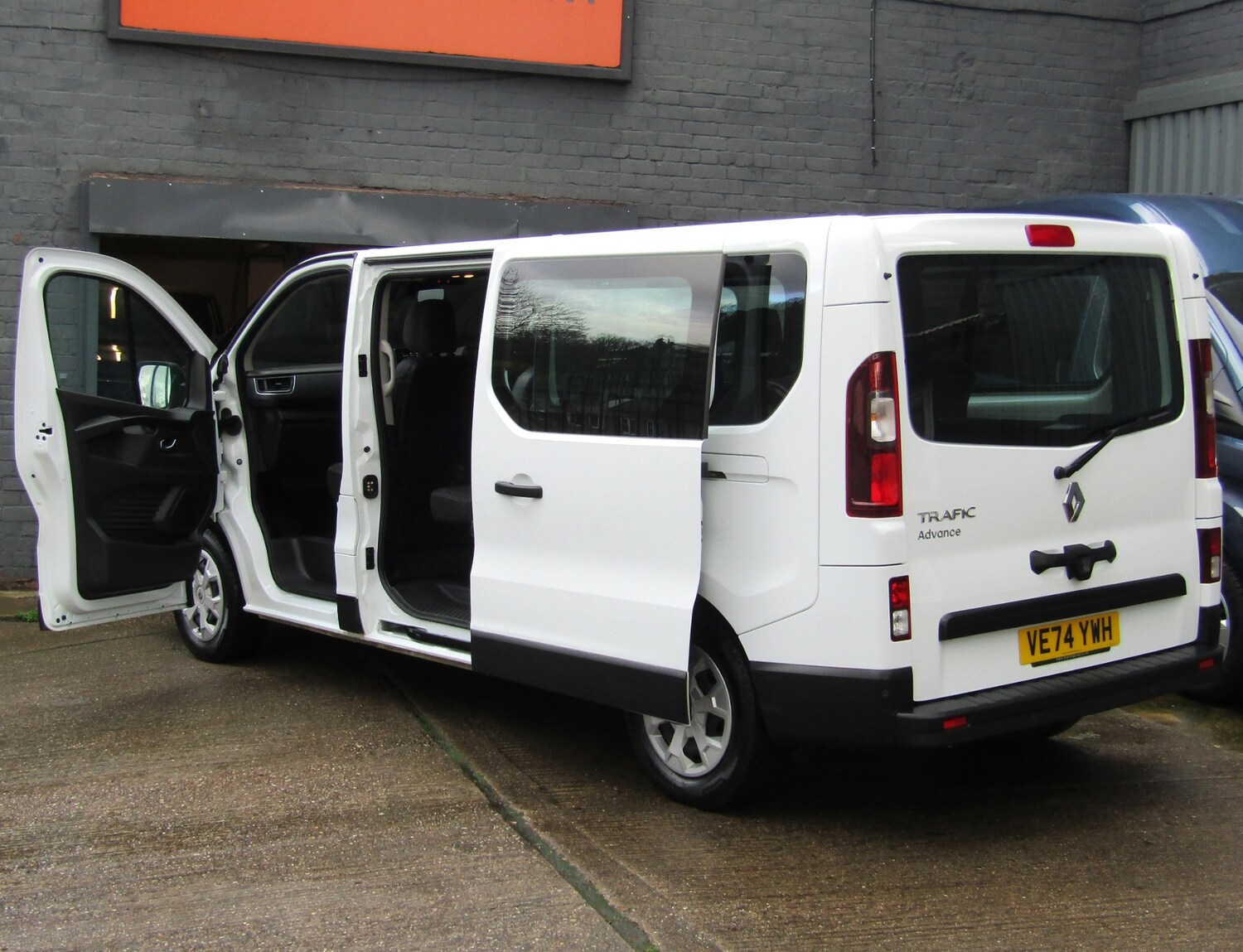 Used Renault Trafic 2025 for sale - 77872934: Photo 12