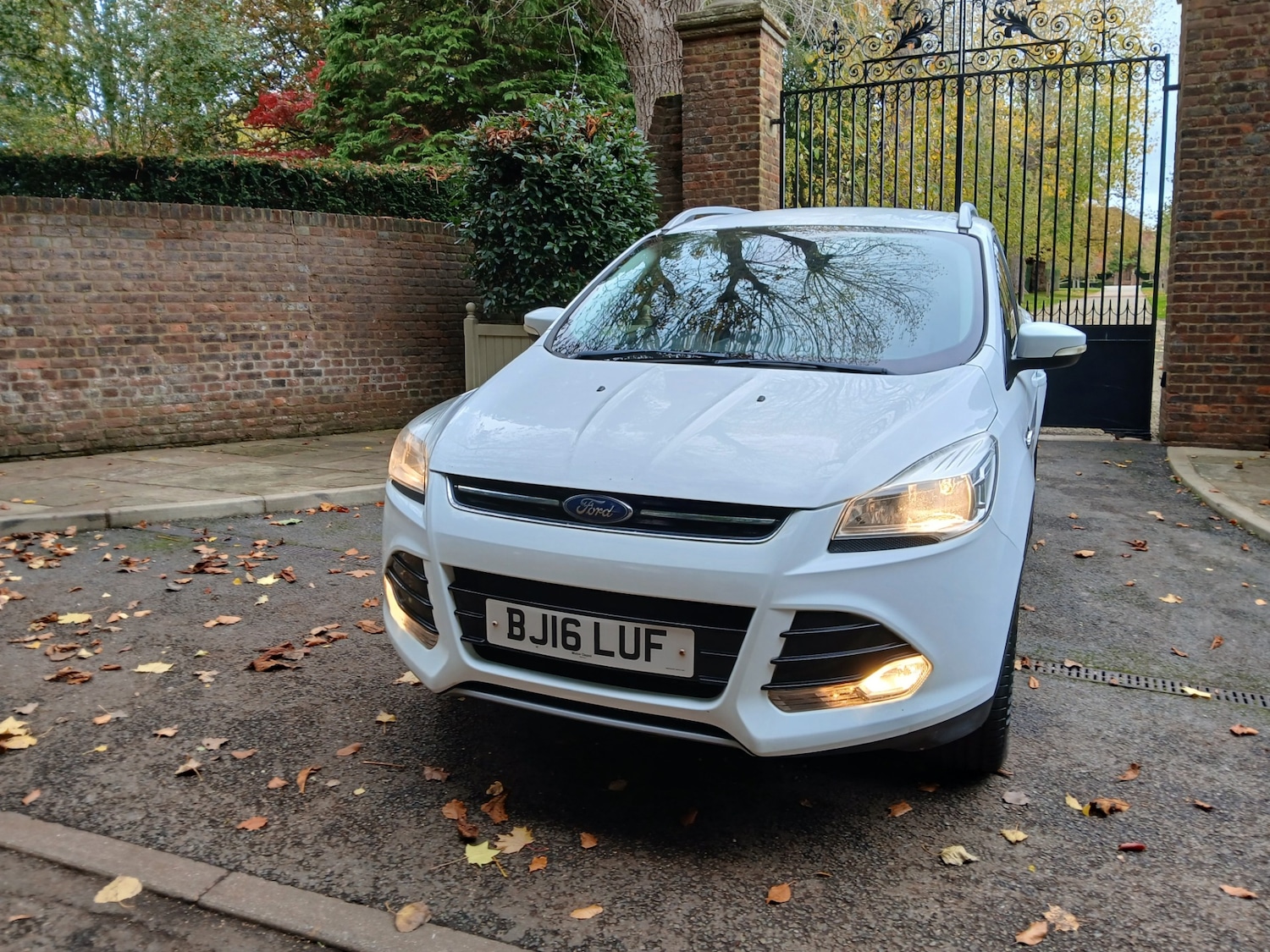 Used Ford Kuga 2016 for sale - 76968385: Photo 2