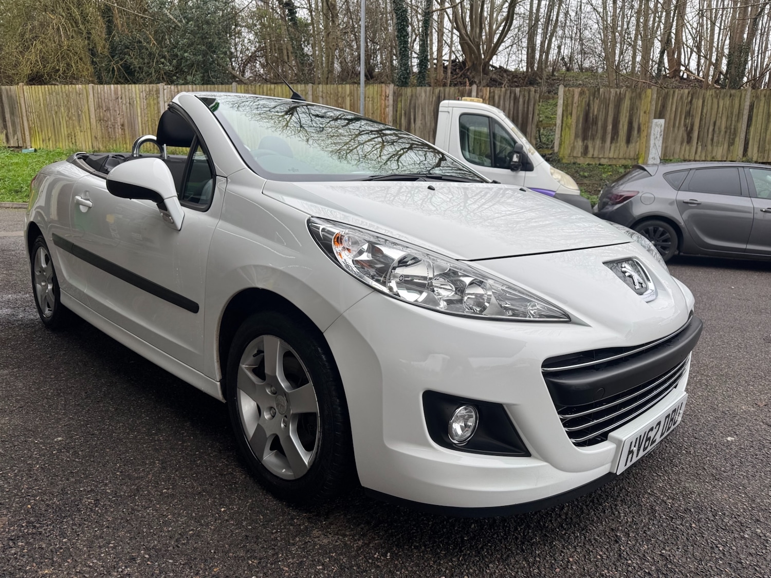 Used Peugeot 207 2012 for sale - 77830317: Photo 2