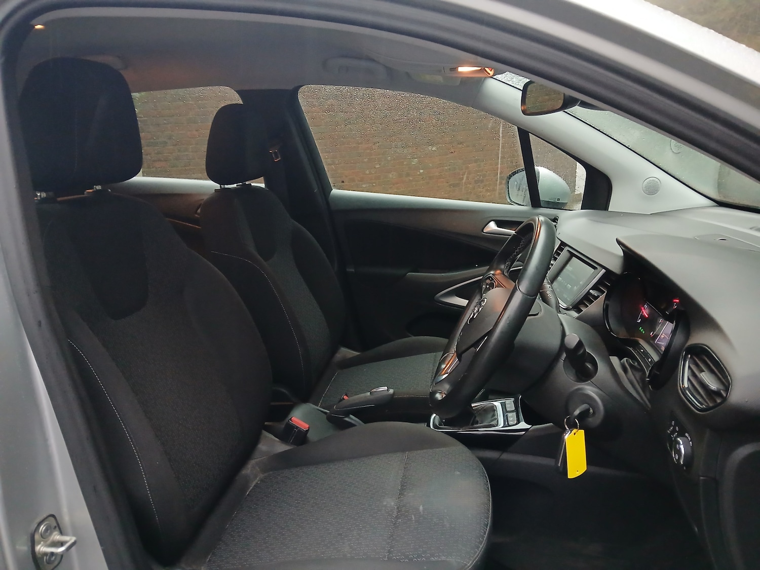 Used Vauxhall Crossland X 2017 for sale - 77974276: Photo 31