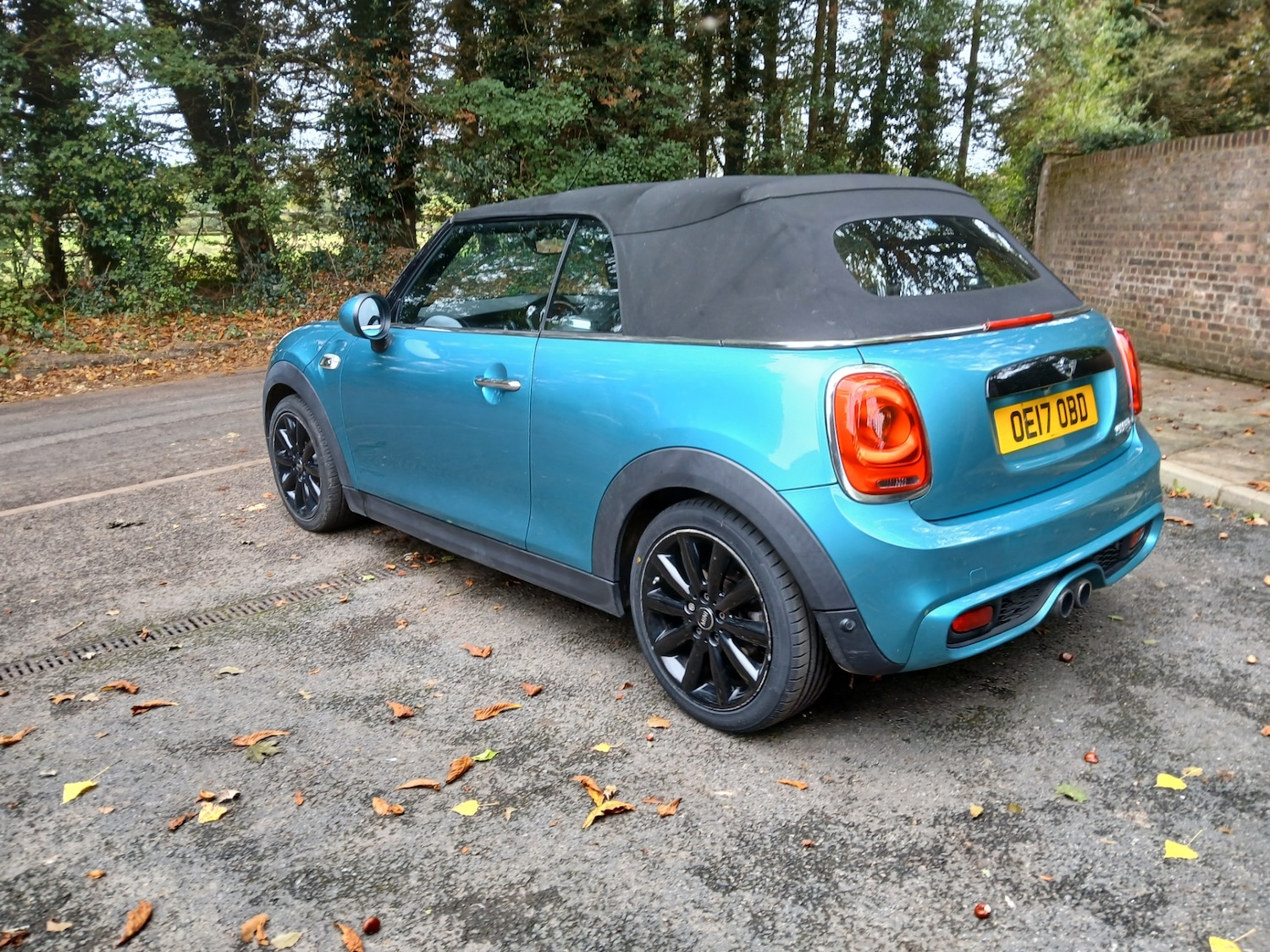 Used MINI Convertible 2017 for sale - 76547615: Photo 13