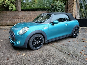 Used MINI Convertible 2017 for sale - 76547615: Photo
