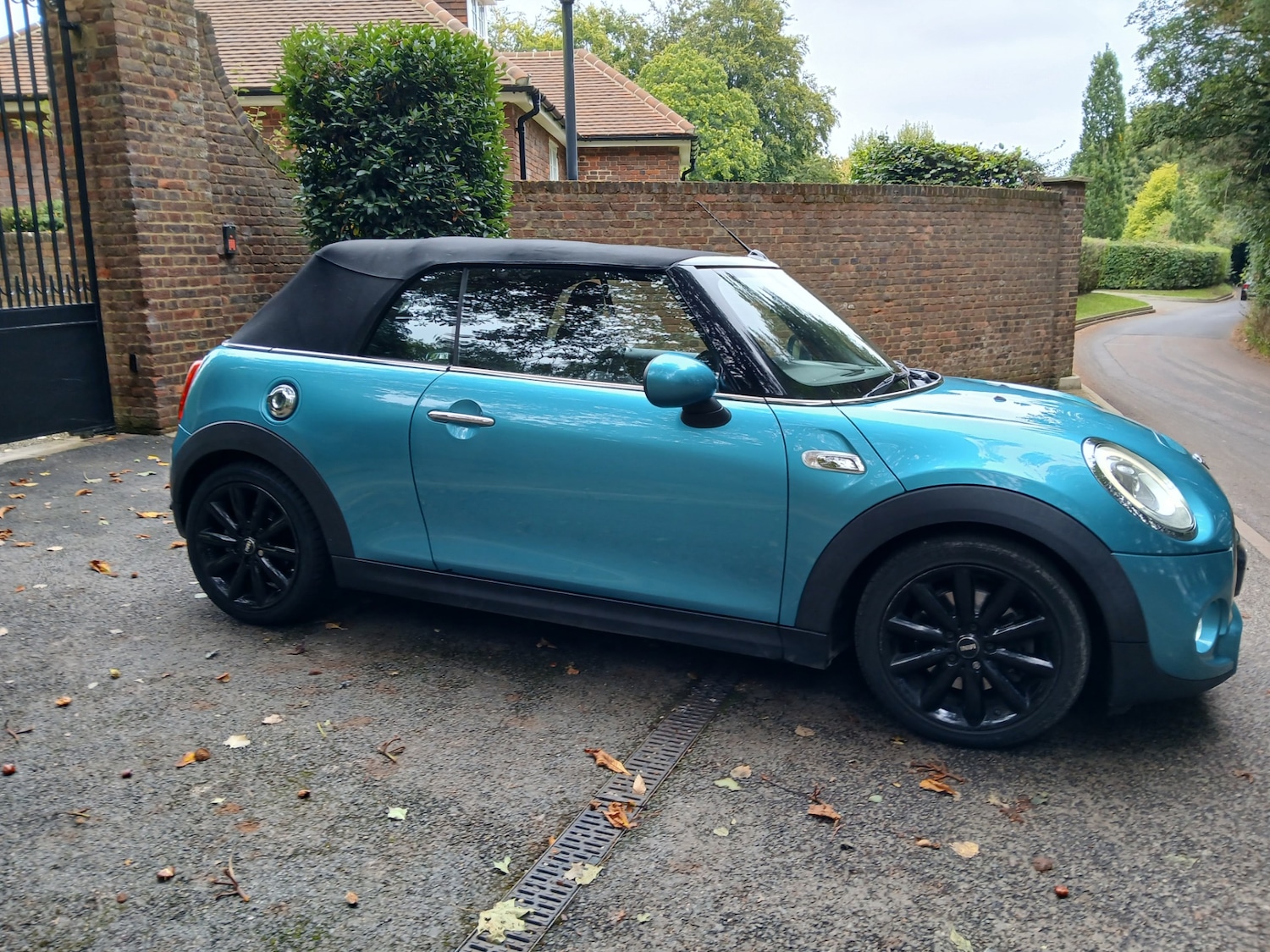 Used MINI Convertible 2017 for sale - 76547615: Photo 24