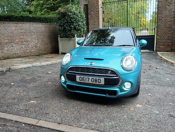 Used MINI Convertible 2017 for sale - 76547615: Photo