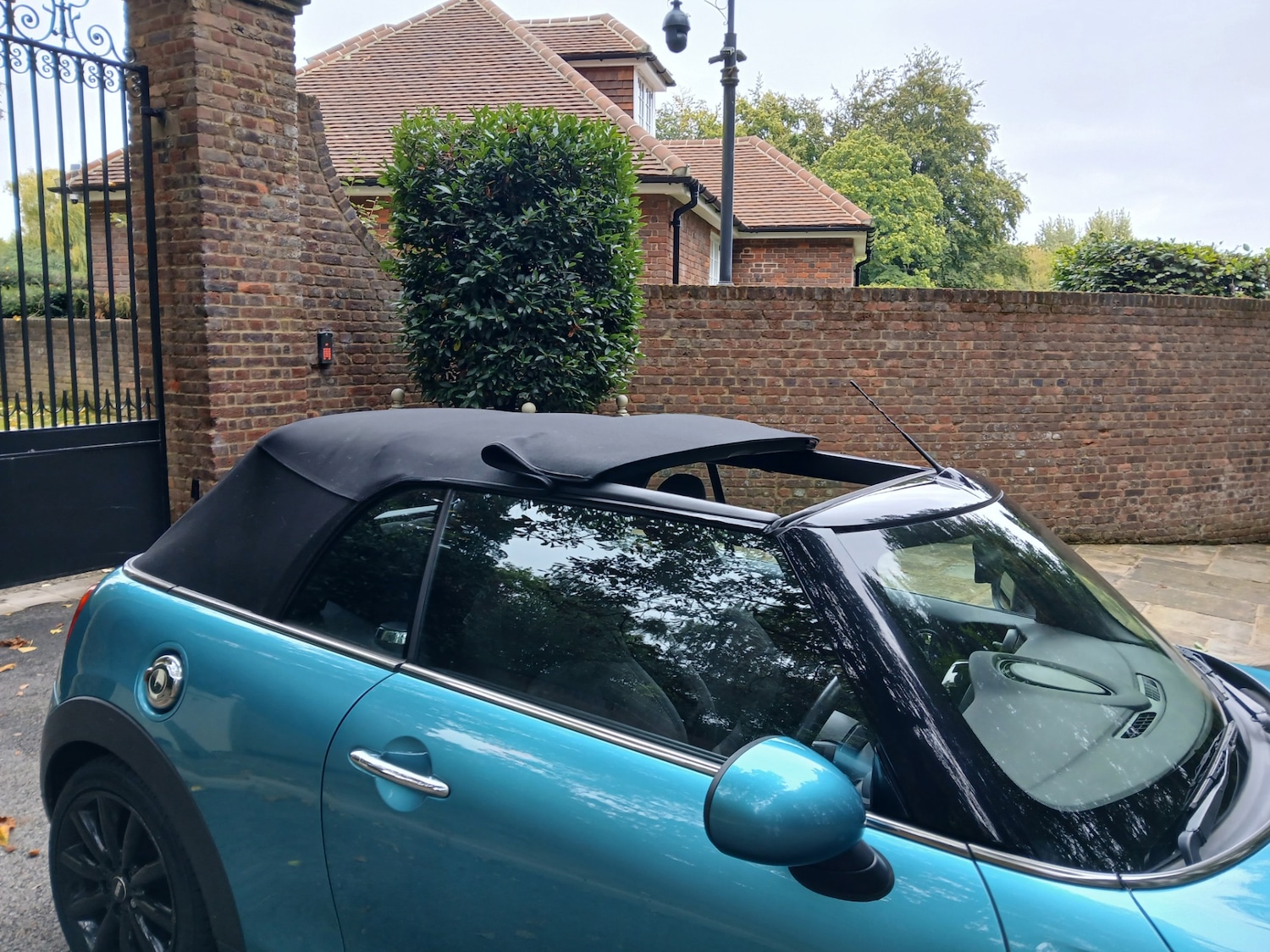 Used MINI Convertible 2017 for sale - 76547615: Photo 33