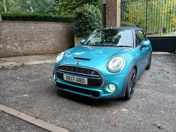 Used MINI Convertible 2017 for sale - 76547615: Photo