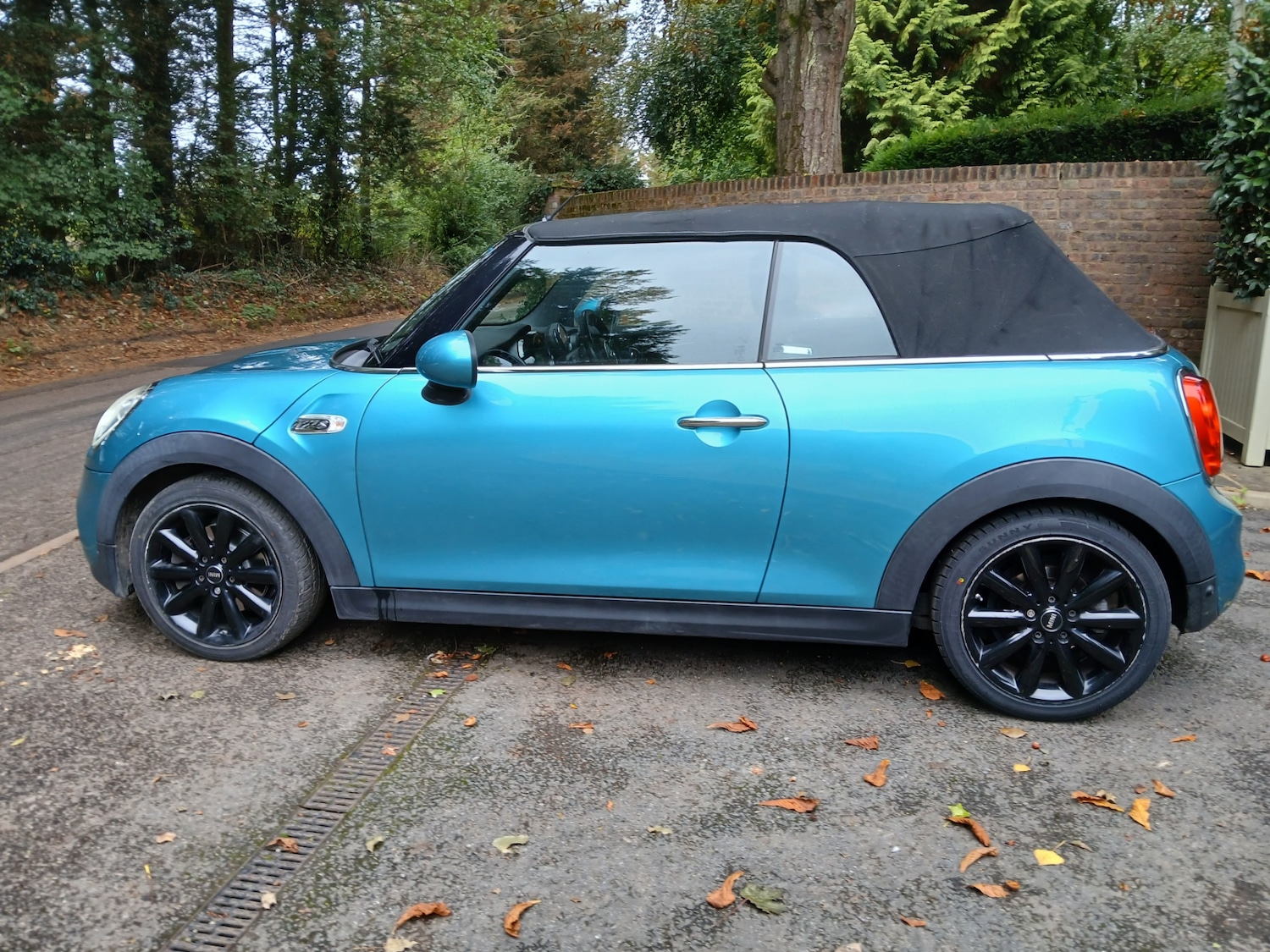 Used MINI Convertible 2017 for sale - 76547615: Photo 9