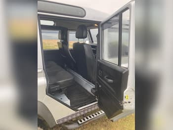 Used Land Rover Defender 2011 for sale - 79724364: Photo