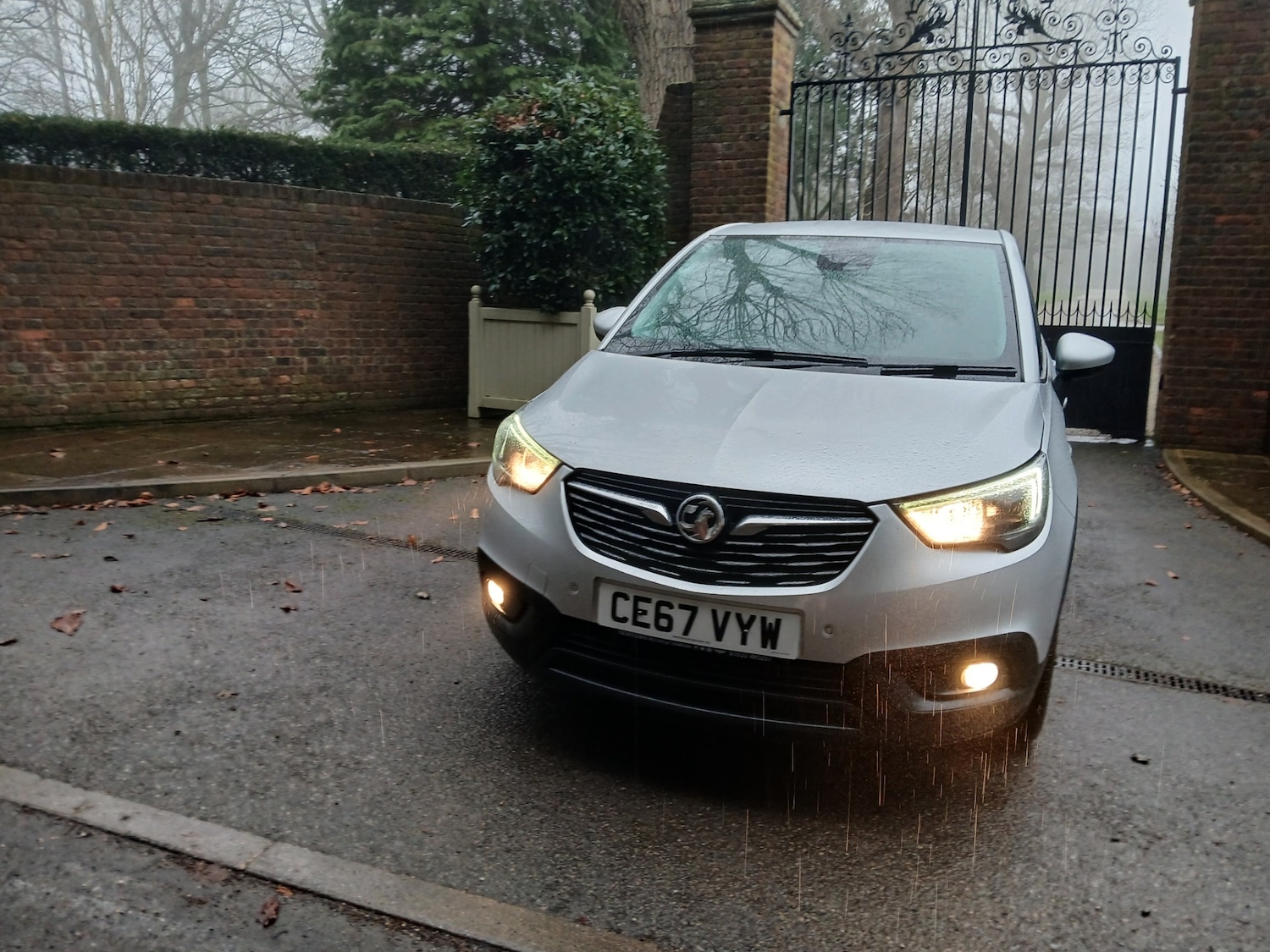 Used Vauxhall Crossland X 2017 for sale - 77128112: Photo 2