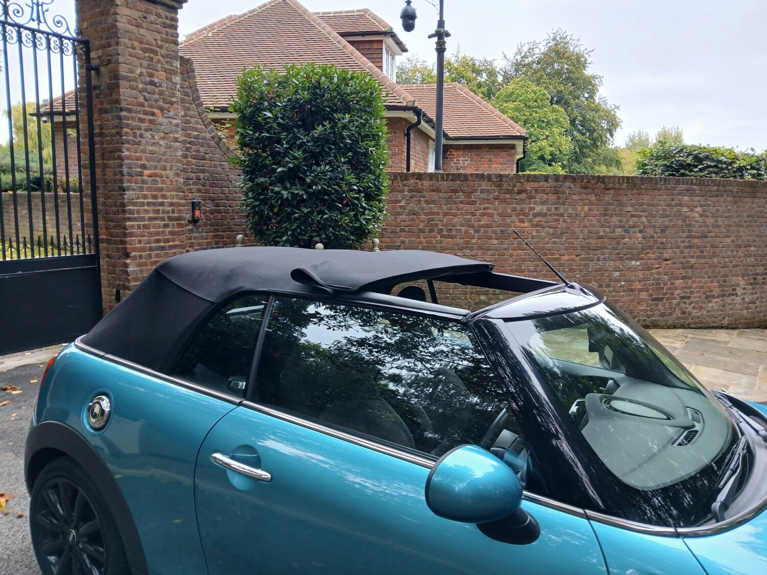 Used MINI Convertible 2017 for sale - 75955660: Photo 16