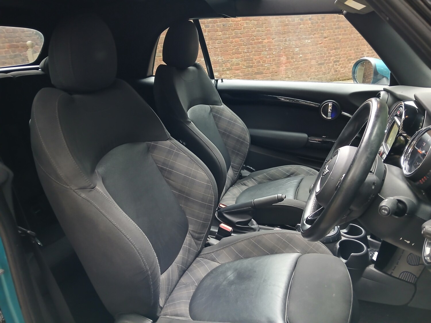 Used MINI Convertible 2017 for sale - 75955660: Photo 35