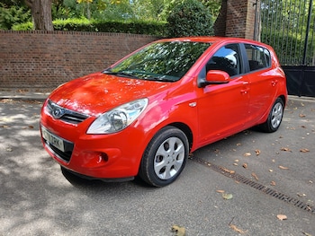 Used Hyundai i20 2011 for sale - 79571550: Photo