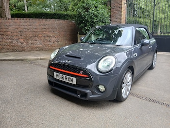 Used MINI Convertible 2016 for sale - 78950655: Photo