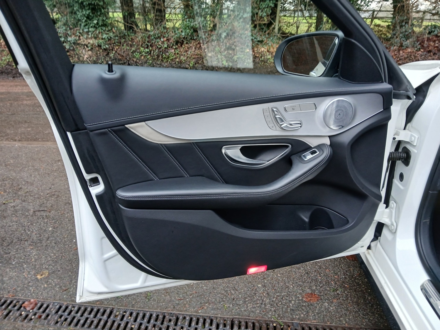 Used Mercedes-Benz C Class 2015 for sale - 77083336: Photo 30