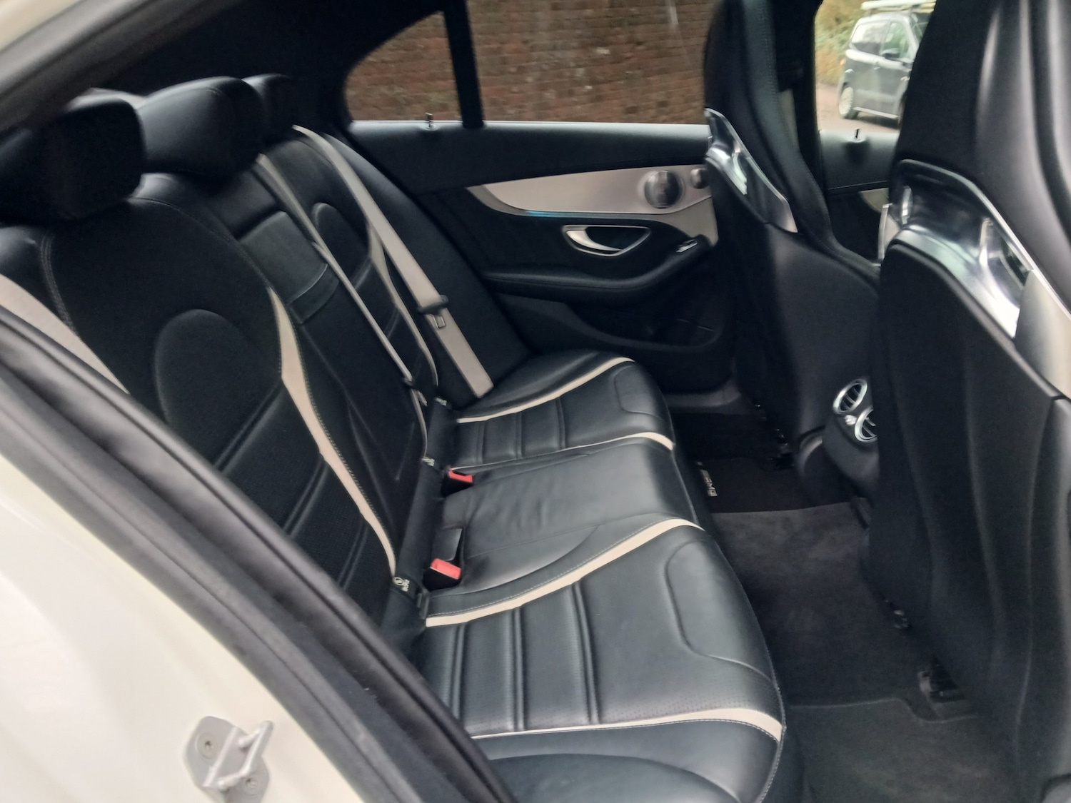 Used Mercedes-Benz C Class 2015 for sale - 77083336: Photo 33