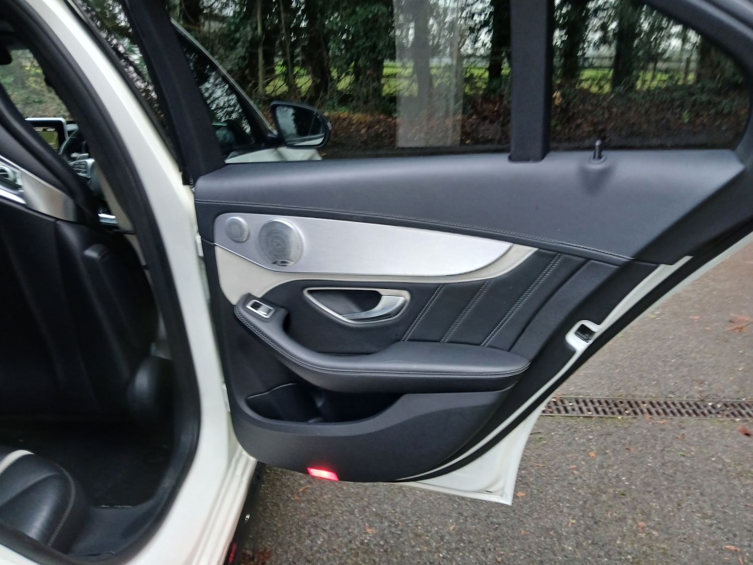 Used Mercedes-Benz C Class 2015 for sale - 77083336: Photo 34