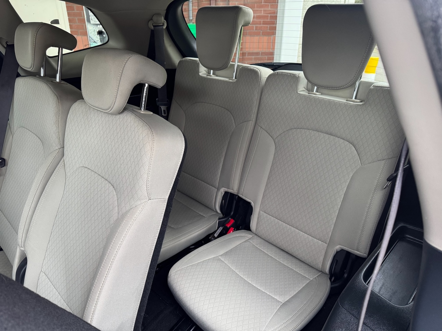 Used Kia Carens 2017 for sale - 78012652: Photo 15