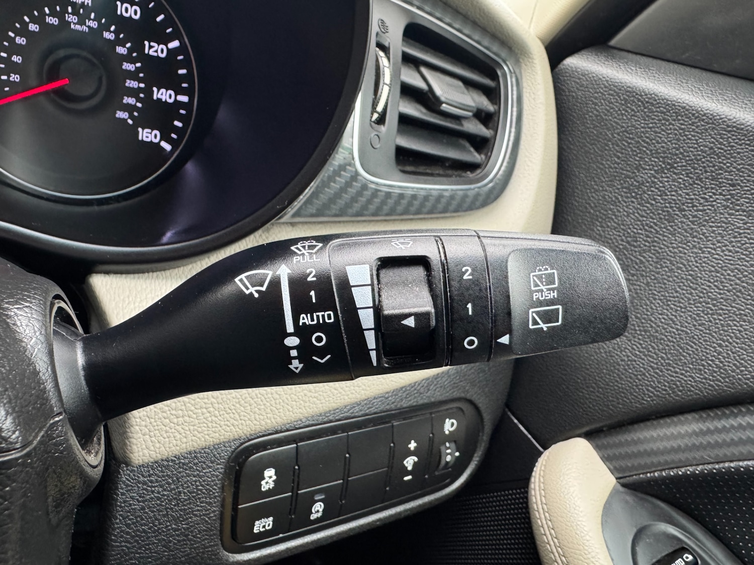 Used Kia Carens 2017 for sale - 78012652: Photo 34