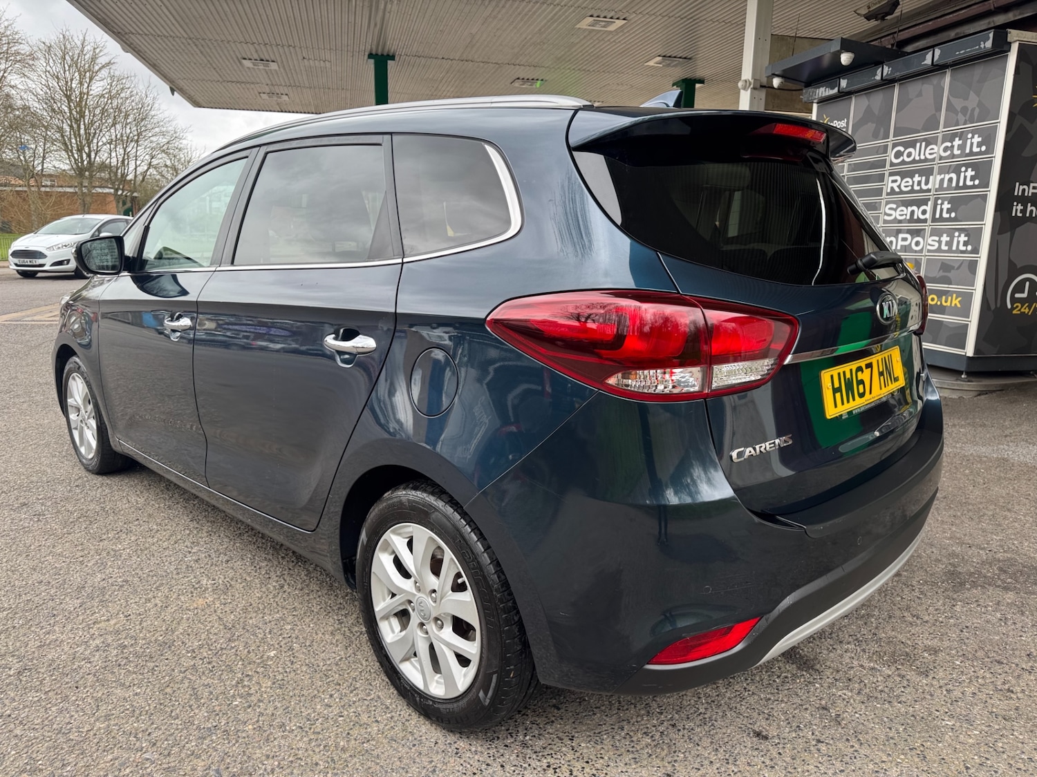 Used Kia Carens 2017 for sale - 78012652: Photo 6