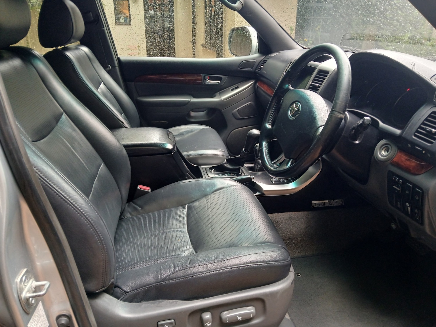 Used Toyota Land Cruiser 2004 for sale - 76546345: Photo 34