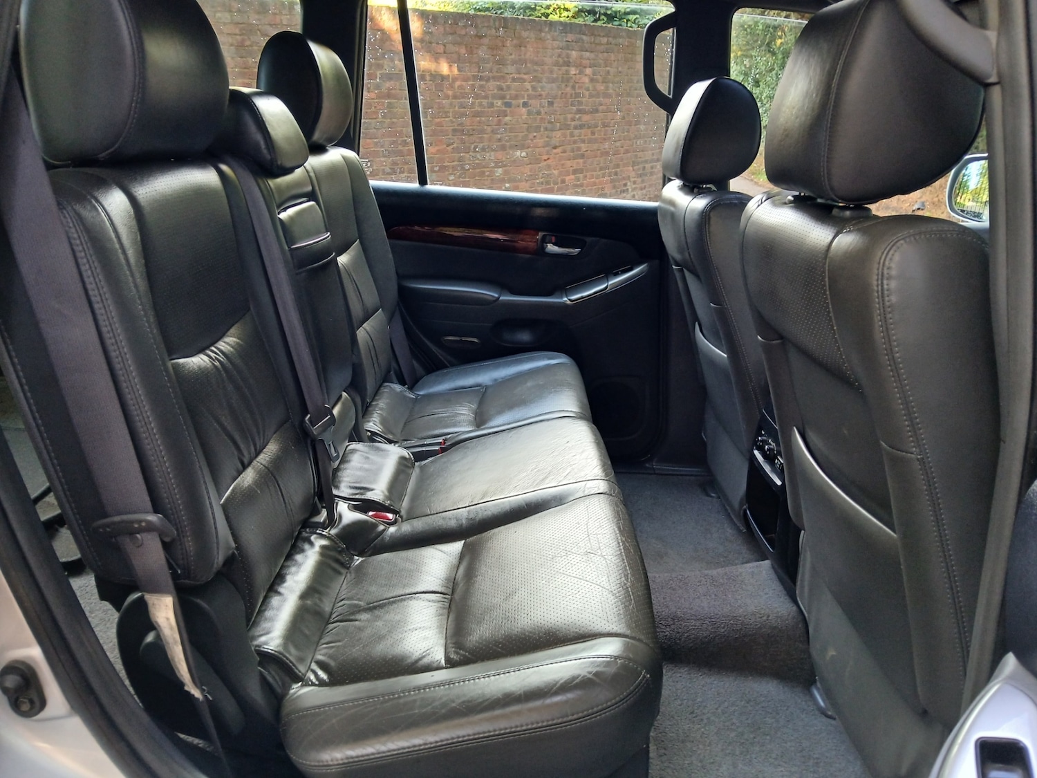 Used Toyota Land Cruiser 2004 for sale - 76546345: Photo 36