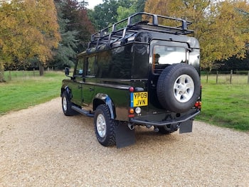Used Land Rover Defender 2009 for sale - 79721837: Photo