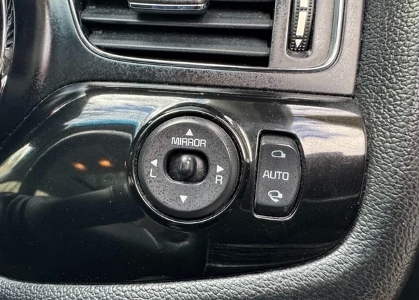 Vehicle 33