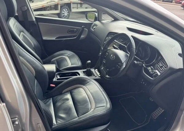 Used Kia Ceed 2013 for sale - 75260489: Photo 8